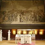 L\'Escale Versailles Paris G/W/N