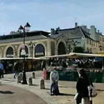 L\'Escale Versailles Paris G/W/N