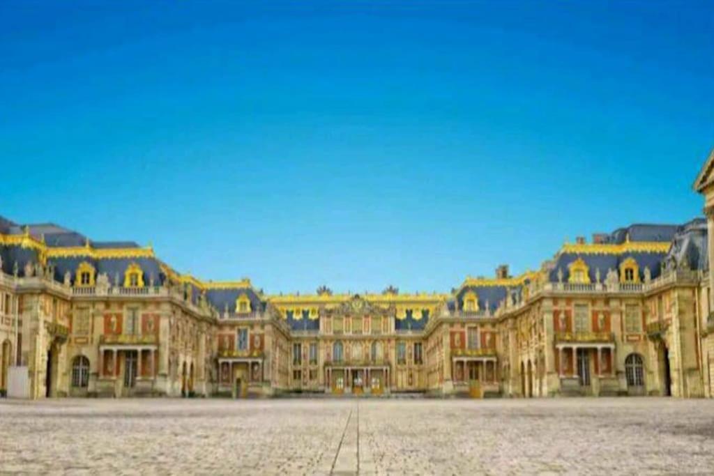 L'escale Paris G/w/n * Versailles
